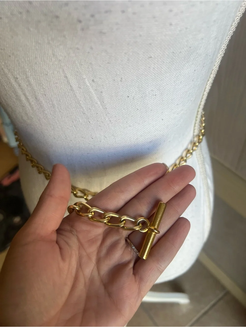 N/A elegant gold